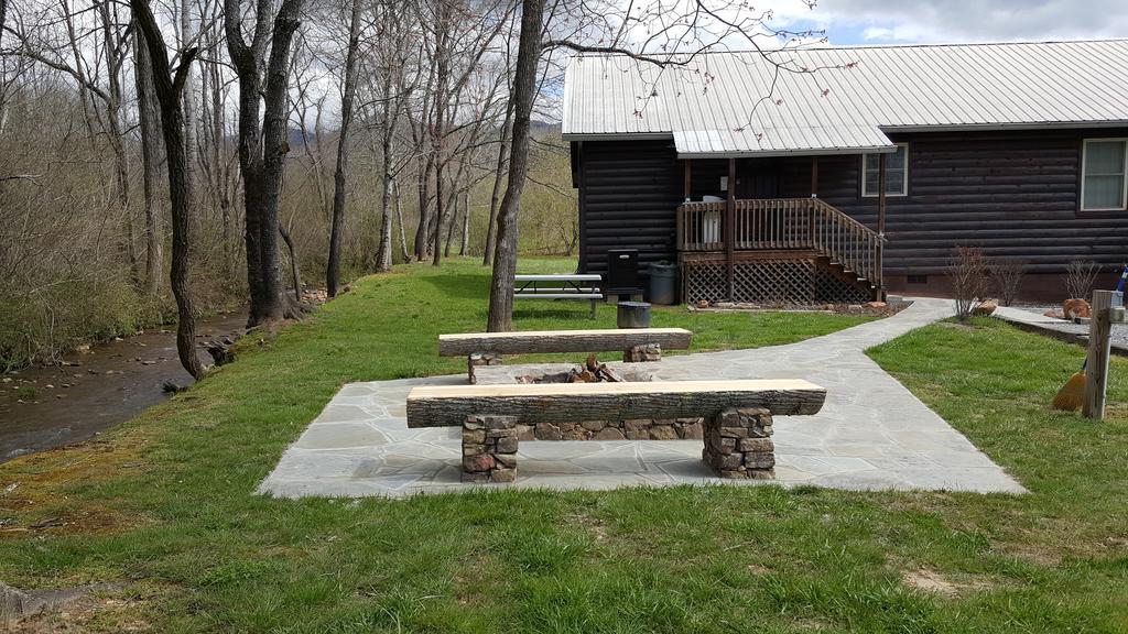 Climbing Bear Creekside Cabin Whittier Bagian luar foto